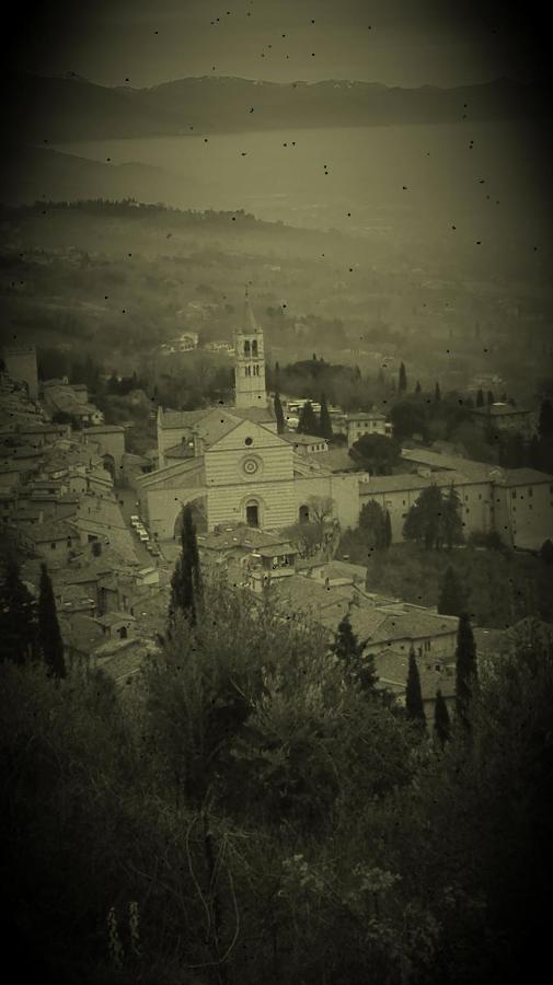 Casa Del Frate Leilighet Assisi Eksteriør bilde