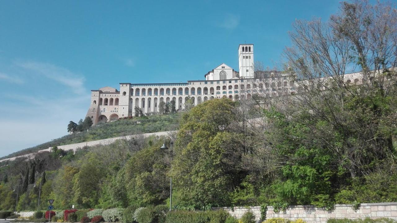 Casa Del Frate Leilighet Assisi Eksteriør bilde