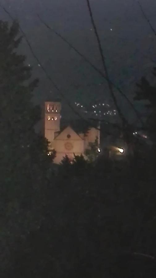 Casa Del Frate Leilighet Assisi Eksteriør bilde