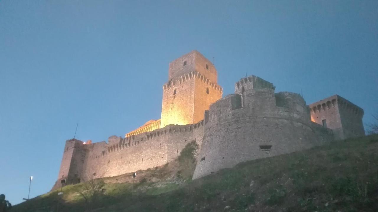 Casa Del Frate Leilighet Assisi Eksteriør bilde